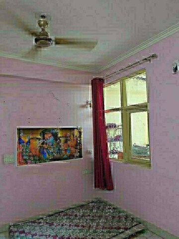Room in 2.5 BHK Apartment at SVP Gulmohar Greens Phase II, Gt Road – for Sale