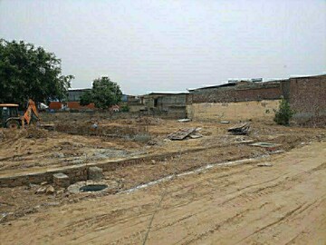  Plot For Sale in Defence Colony