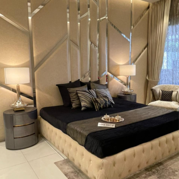 Living Room in 3.5 BHK Builder Floor at Sector 99 – for Sale