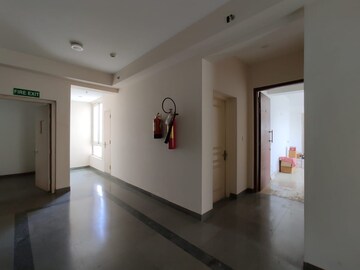 Room in 3 BHK Apartment at Emaar Palm Gardens, Sector 83 – for Sale