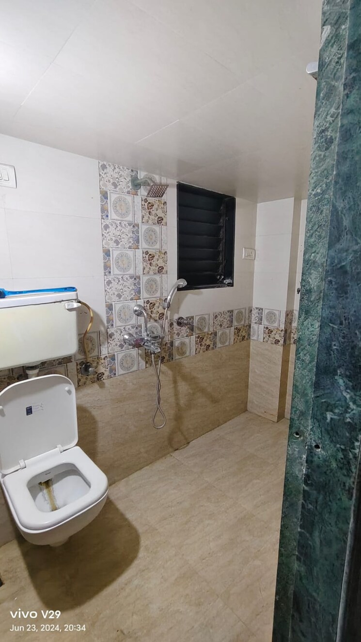 Bathroom, lokgram-complex 2 Bedroom 800 Sq.Ft. Apartment In Kalyan East Thane 7238010