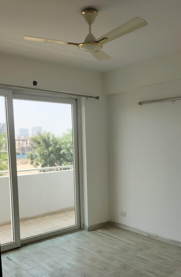 Room in 3.5 BHK Apartment at CHD Avenue 71, Sector 71 – for Sale