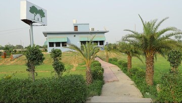  Plot – Garden View at Yamuna Expressway - for Sale