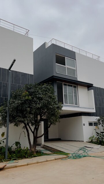 4 BHK Villa For Sale in Osman Nagar
