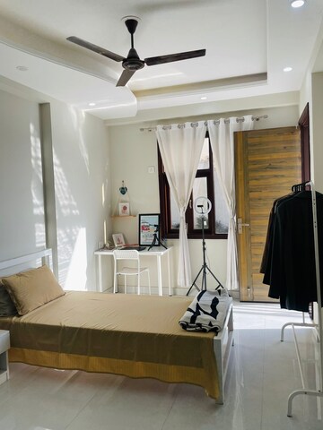 Master Bedroom in 3 BHK Builder Floor at Chattarpur – for Sale