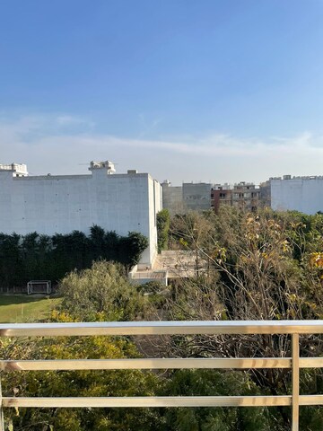 Master Bedroom in 3 BHK Builder Floor at Chattarpur – for Sale