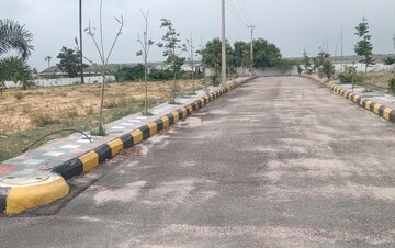  Plot For Sale in Sitaphalmandi