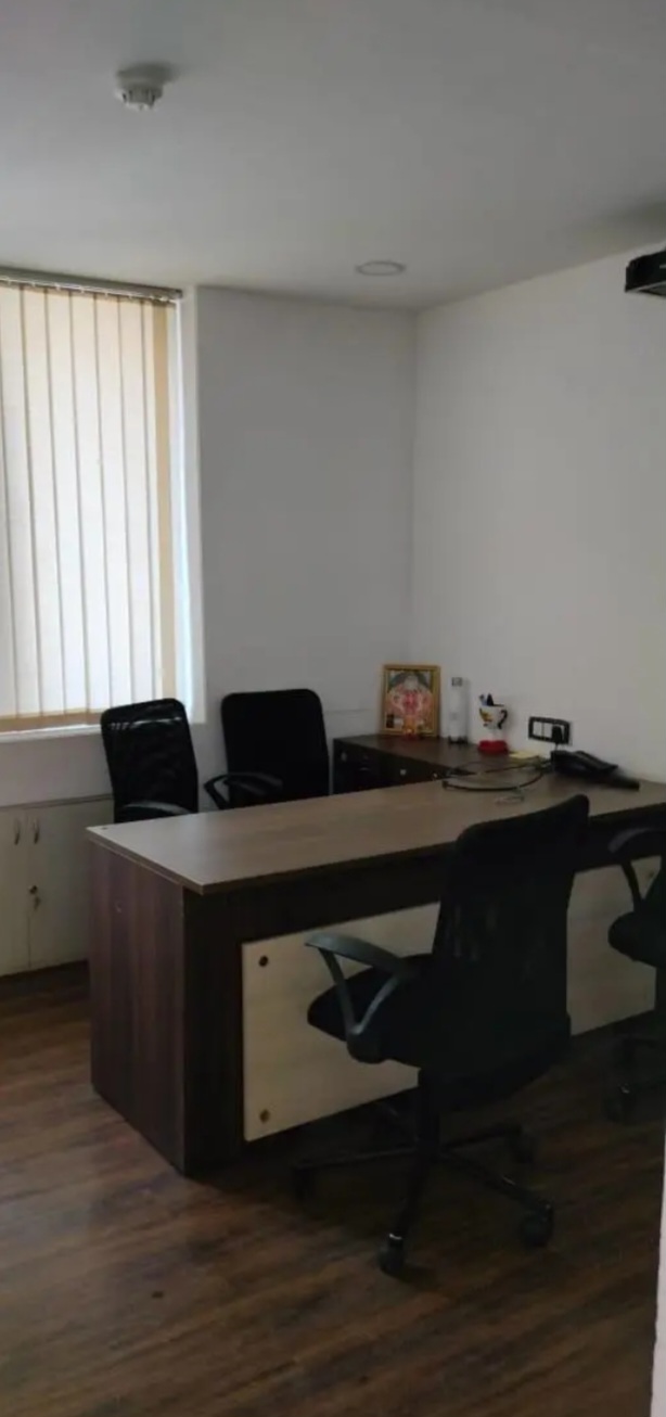 Resale Commercial Office Space 1580 Sq.Ft. in Shah And Nahar Industrial ...