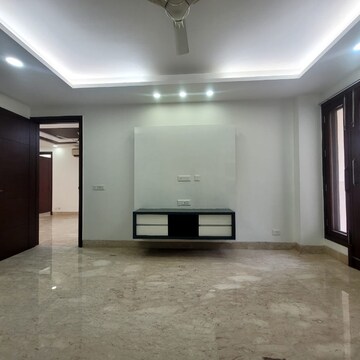 Room in 4 BHK Builder Floor at Defence Colony – for Sale