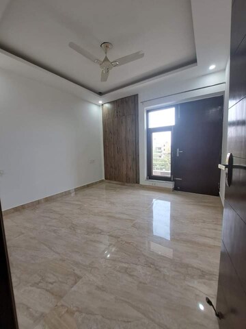 Room in 3 BHK Apartment at Emaar Gurgaon Greens, Sector 102 – for Sale