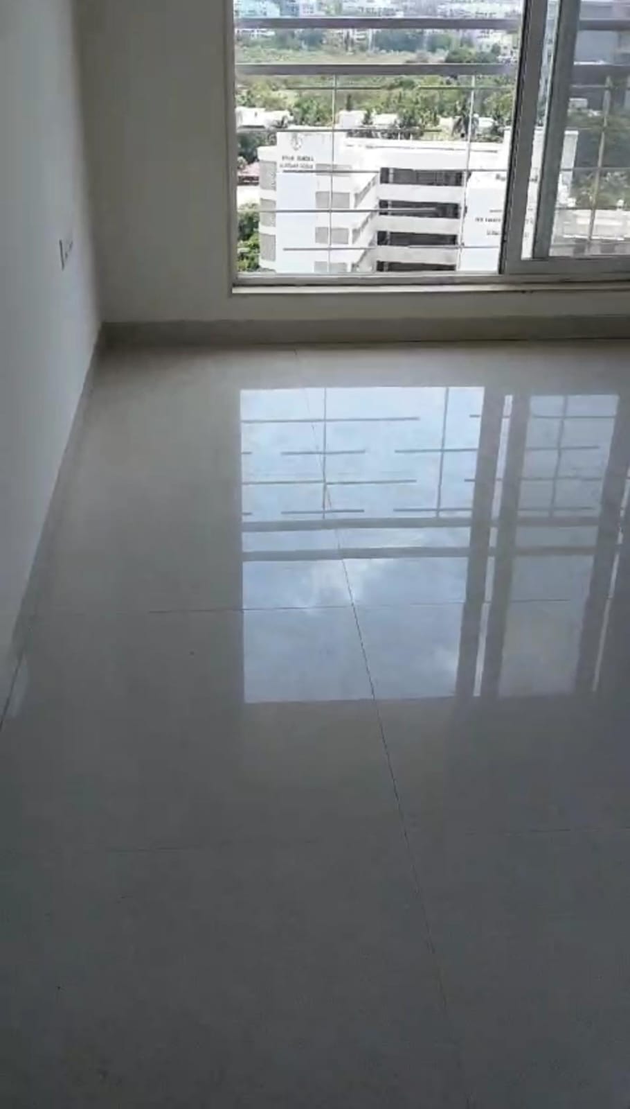 2 BHK Apartment For Rent in Four Bunglows Mumbai  7239067