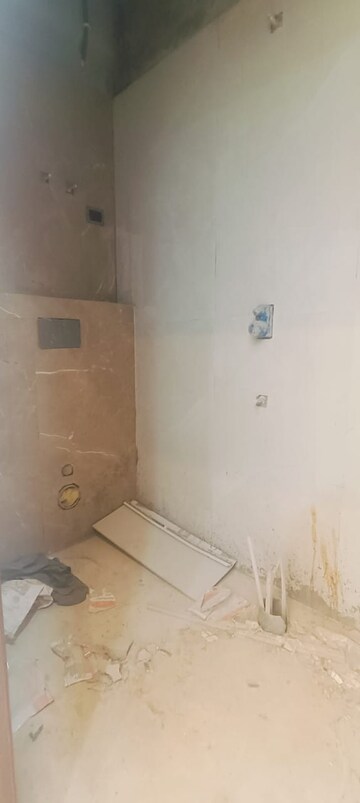 Bathroom in 2 BHK Builder Floor at Kritak Modern Apartments, Sector 73 – for Sale