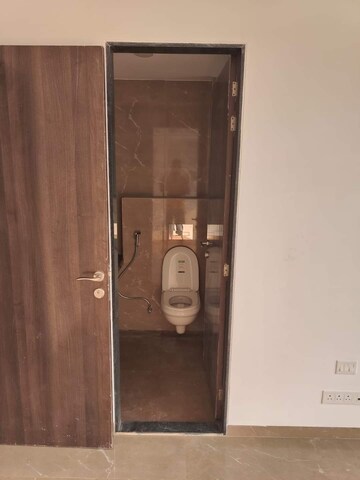 Furnished Amenities in 3 BHK Apartment at The Park Residency Andheri, Andheri West – for Rent