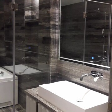 Bathroom in 4 BHK Apartment at DLF The Summit, Dlf Phase V – for Sale