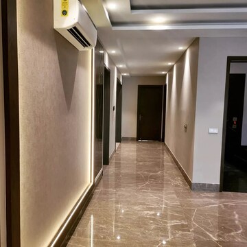 Building Lobby in 4 BHK Apartment at DLF Park Place, Sector 54 – for Sale