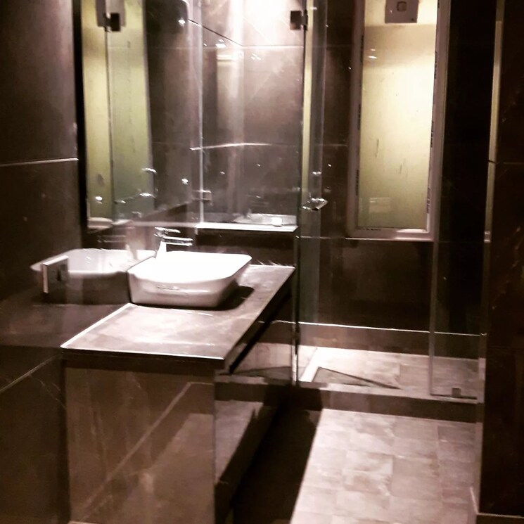 Attached Bathroom, dlf-ridgewood-estate 4 Bedroom 1701 Sq.Ft. Apartment In Dlf Phase iv Gurgaon 7239802