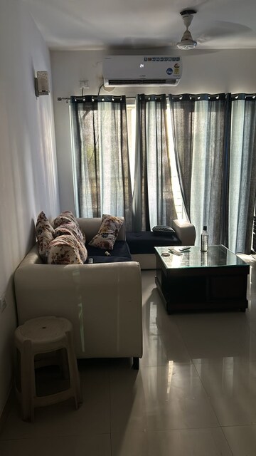Master Bedroom in 3 BHK Apartment at Himalaya Pride, Tech Zone 4 Greater Noida – for Sale