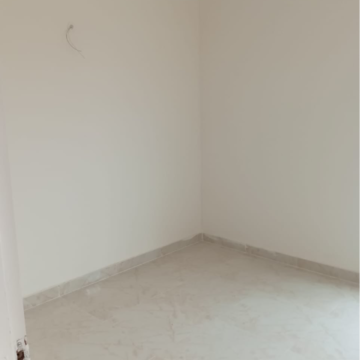 Room in 3 BHK Apartment at Gaurs Siddhartham, Siddharth Vihar – for Sale