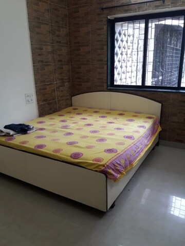 Bedroom in 2 BHK Apartment at Lokhandwala Complex Andheri – for Rent