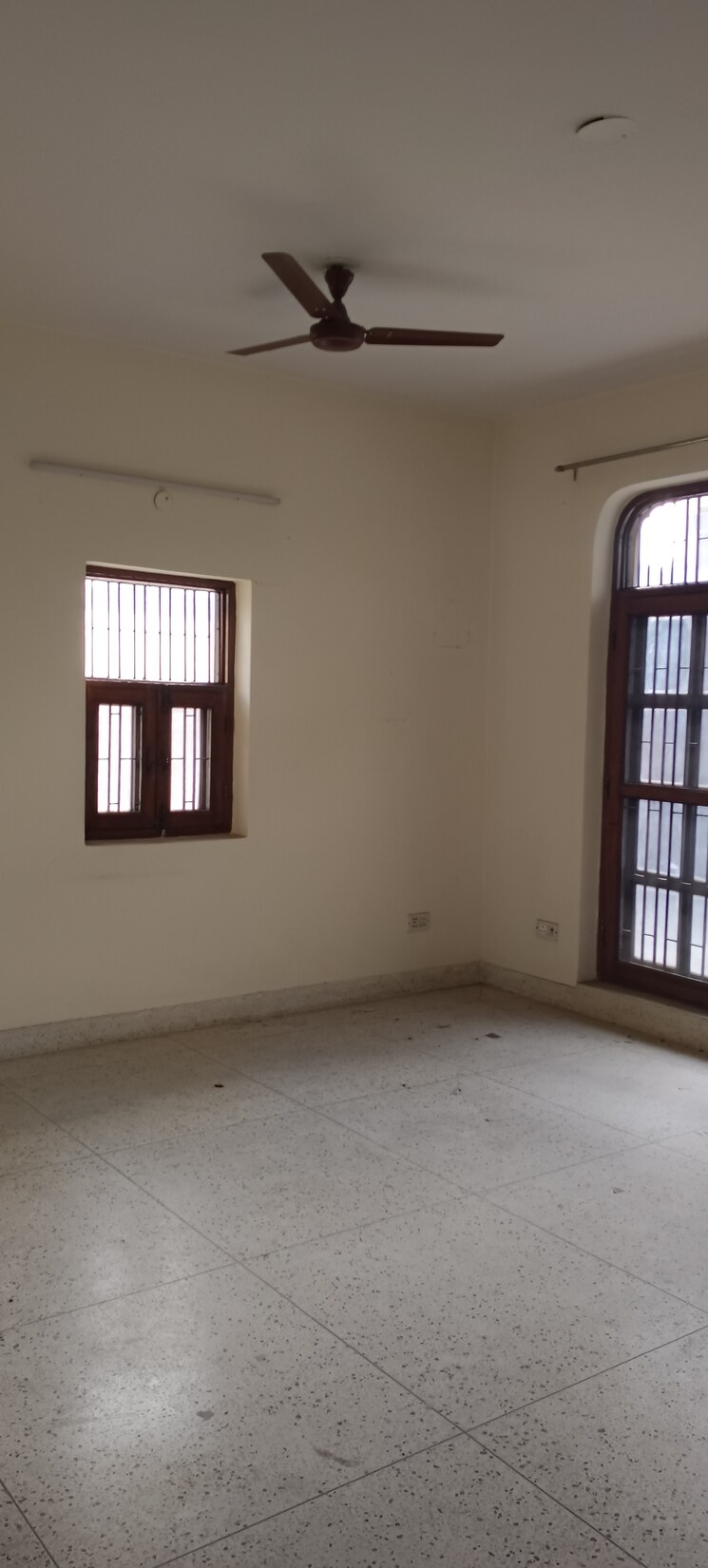 Room, sector 16 3 Bedroom 2150 Sq.Ft. Builder Floor In Sector 16 Faridabad 7240361