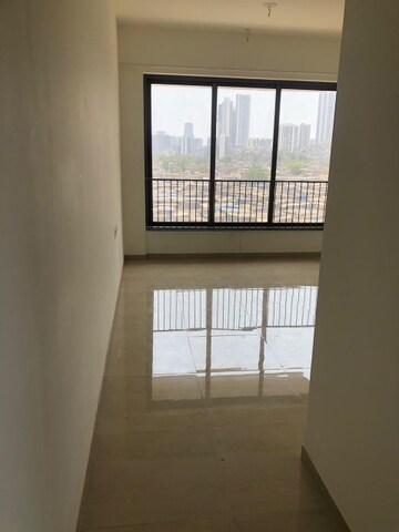 Room in 1 BHK Apartment at Mahindra Roots, Kandivali East – for Sale