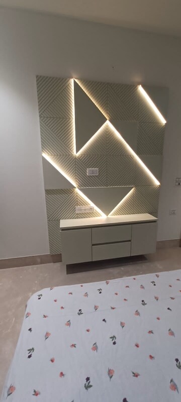 Furnished Amenities in 3 BHK Builder Floor at West Delhi – for Sale