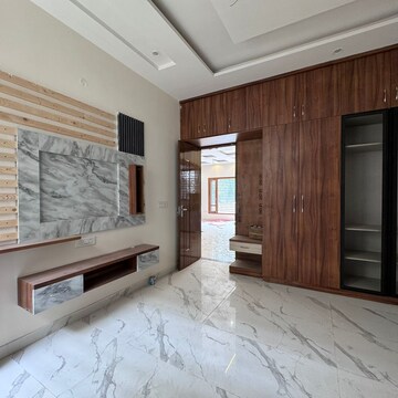 Room in 4 BHK Independent House at Sunny Enclave – for Sale