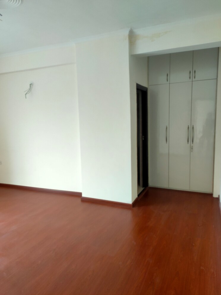 Room, amrapali-centurian-park 3.5 Bedroom 1700 Sq.Ft. Apartment In Tech Zone 4 Greater Noida Greater Noida 7240858
