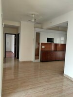 3.5 BHK + Servant Room 1700 Sq.Ft. Apartment in Amrapali Centurian Park