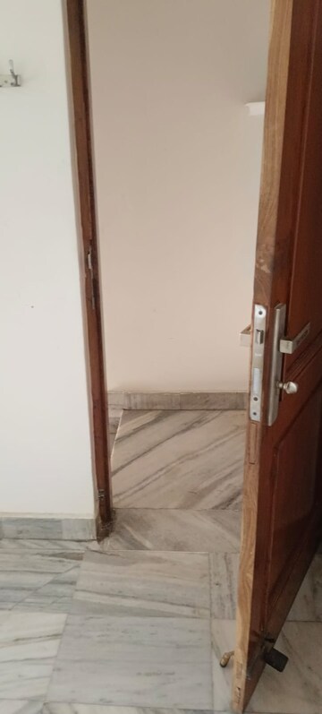Staircase in 2 BHK Builder Floor at Sector 14 – for Rent