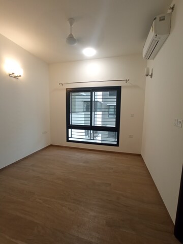 Room in 3.5 BHK Apartment at Sobha City Gurgaon, Sector 108 – for Sale