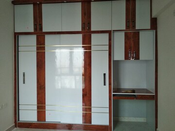 Room in 2 BHK Apartment at Gaurs Siddhartham, Siddharth Vihar – for Sale