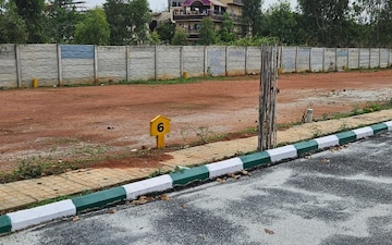 Plot For Sale in Yelahanka