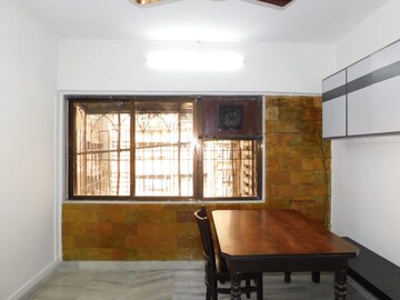 Room in 3 BHK Apartment at Andheri West – for Sale
