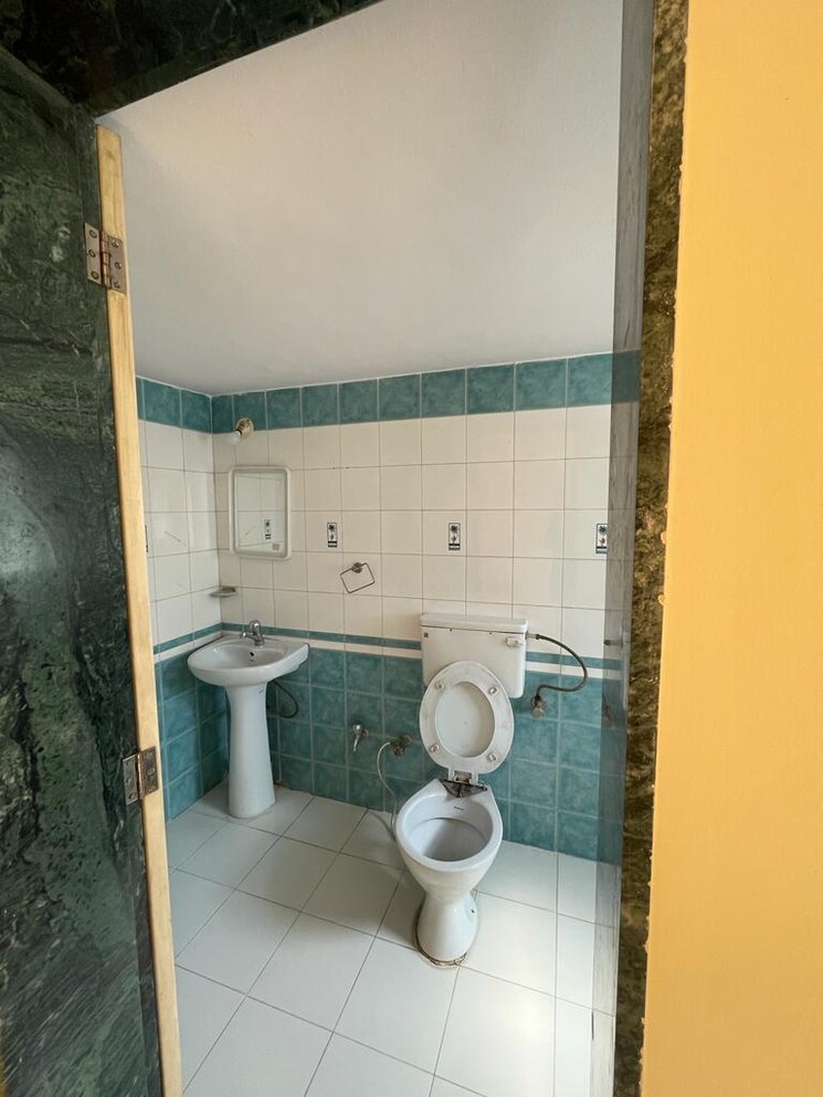 Bathroom, bhakti-heritage 2 Bedroom 959 Sq.Ft. Apartment In Aundh Pune 7241685