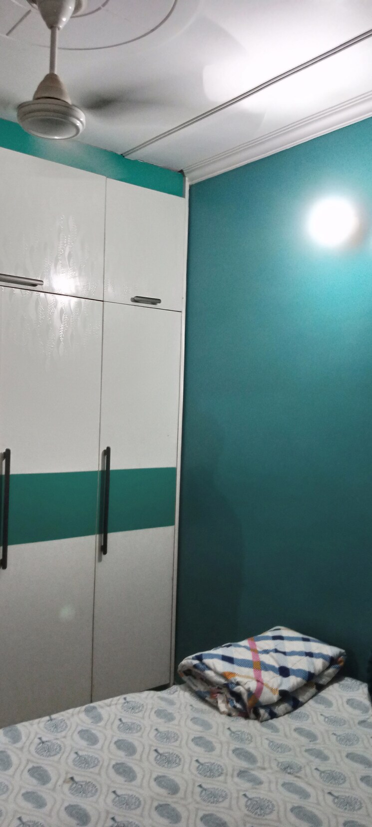 Room, jogabai extension 3 Bedroom 900 Sq.Ft. Apartment In Jogabai Extension Delhi 7241754