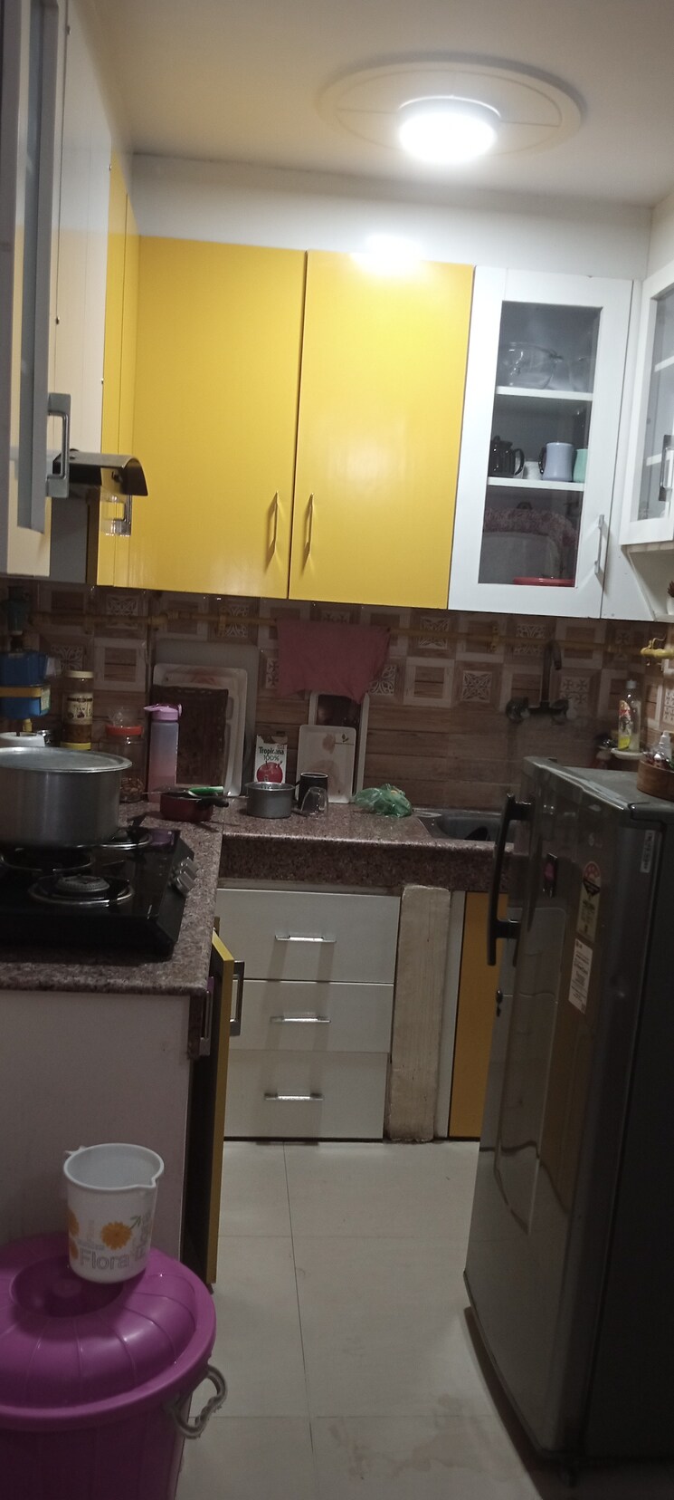 Kitchen, jogabai extension 3 Bedroom 900 Sq.Ft. Apartment In Jogabai Extension Delhi 7241754