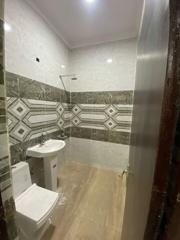Bathroom in 3 BHK Builder Floor at Green Fields Colony – for Sale