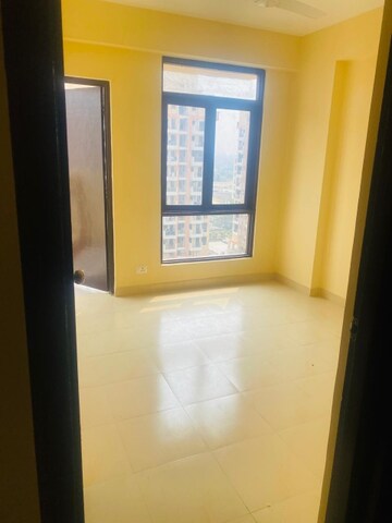 Room in 2 BHK Apartment at Apex Our Homes, Sector 37c – for Sale