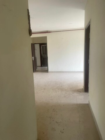 Room in 3 BHK Apartment at Spaze Privvy The Address, Sector 93 – for Sale
