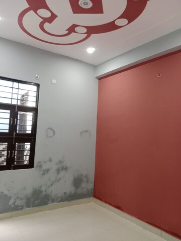 Room in 2 BHK Independent House at Chi V Greater Noida – for Sale