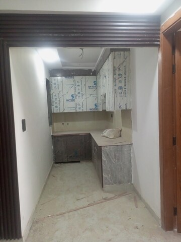 Kitchen in 3 BHK Builder Floor at Sector 73 – for Sale