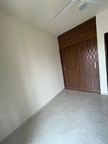 Room in 1 BHK Apartment at Sunteck West World, Naigaon East – for Sale