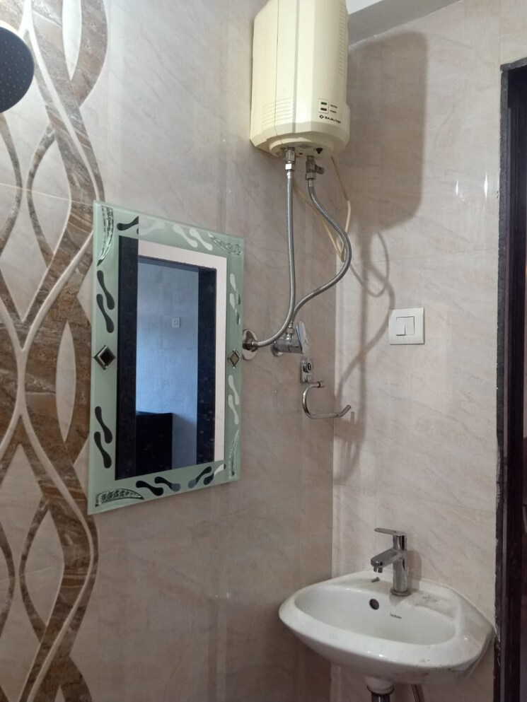 Bathroom, sm-acumen 3 Bedroom 1527 Sq.Ft. Apartment In Kharghar Navi Mumbai 7242940