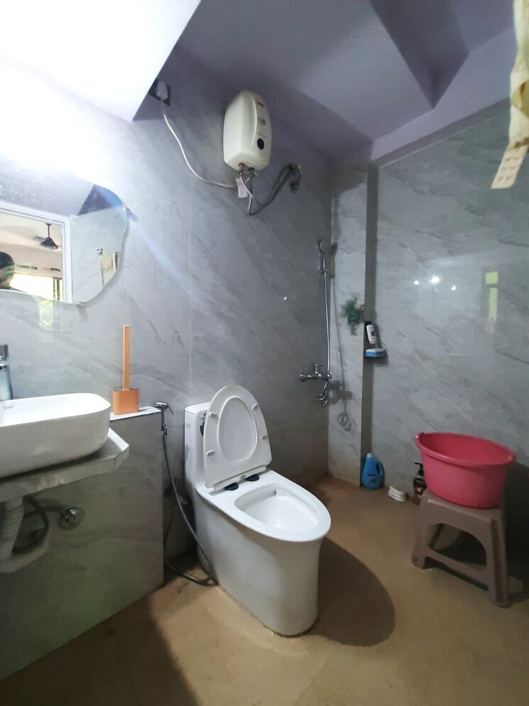 Bathroom, hiranandani-estate-angelo 2 Bedroom 680 Sq.Ft. Apartment In Ghodbunder Road Thane 7243510