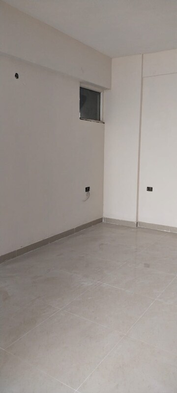Room in 2 BHK Apartment at Shree Vardhman Green Court, Sector 90 – for Sale
