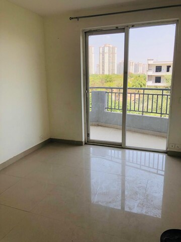 Room in 2 BHK Apartment at Shree Vardhman Green Court, Sector 90 – for Sale