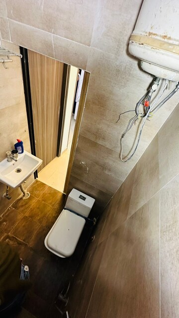 Furnished Amenities in 2 BHK Builder Floor at Chattarpur – for Sale