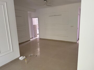 Room in 3 BHK Apartment at CHD Avenue 71, Sector 71 – for Sale
