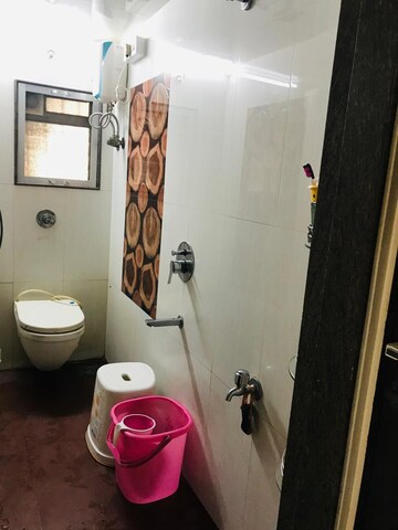 Furnished Amenities in 5 BHK Apartment at Siddhivinayak Tower, Vartak Nagar – for Sale
